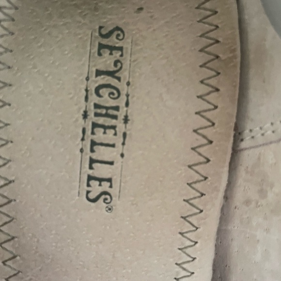 DARK GREEN VINTAGE LEATHER SEYCHELLES HEELS SIZE 8 - Picture 4 of 7